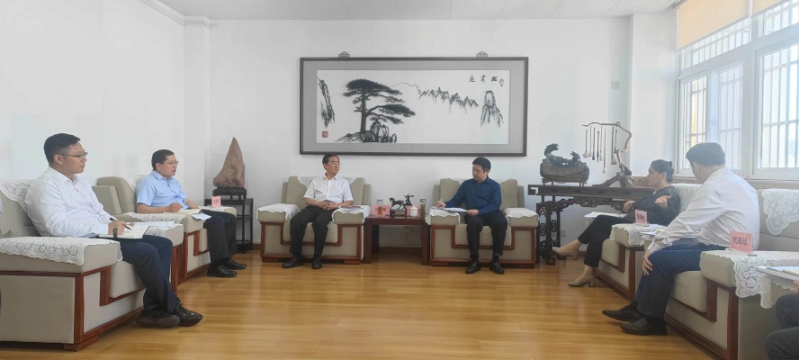 王思军与省民政厅厅长余向东举行工作座谈